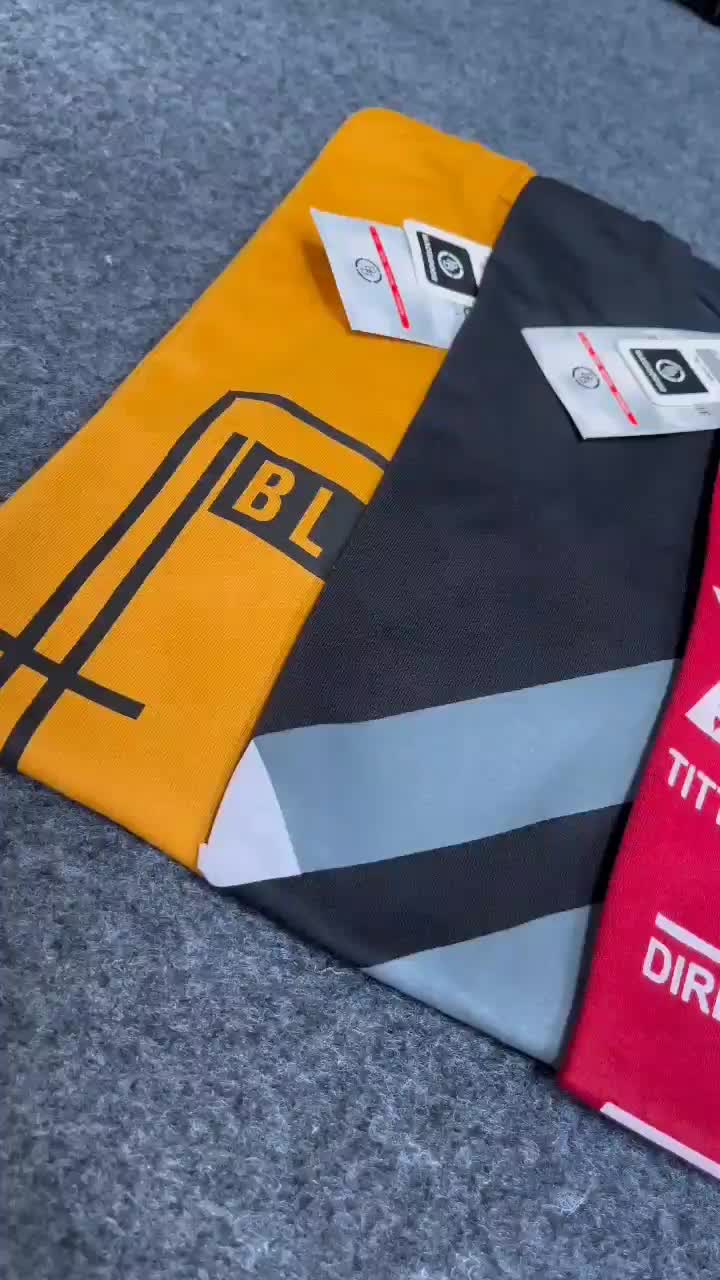 [MOTIF RANDOM] 1 pcs Kaos Oblong Distro Pria Wanita casual Bahan semi katun  Baju Keren Unisex Banyak Variasi dan warna