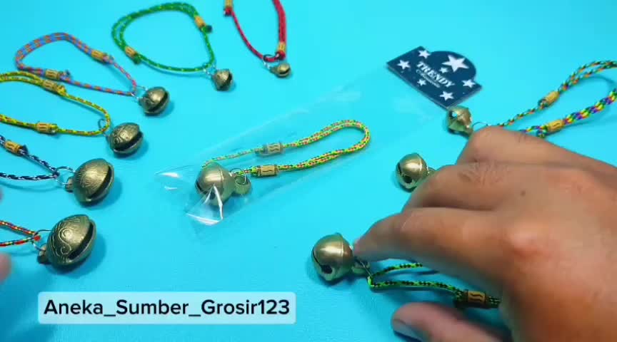 Kalung kucing lonceng kuningan tali perusik kalung hewan krincingan kuningan