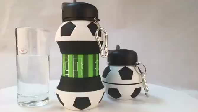 Botol Minum Lipat Silikon Karakter Anak – Sepak Bola/Basket, Sedotan, Portable