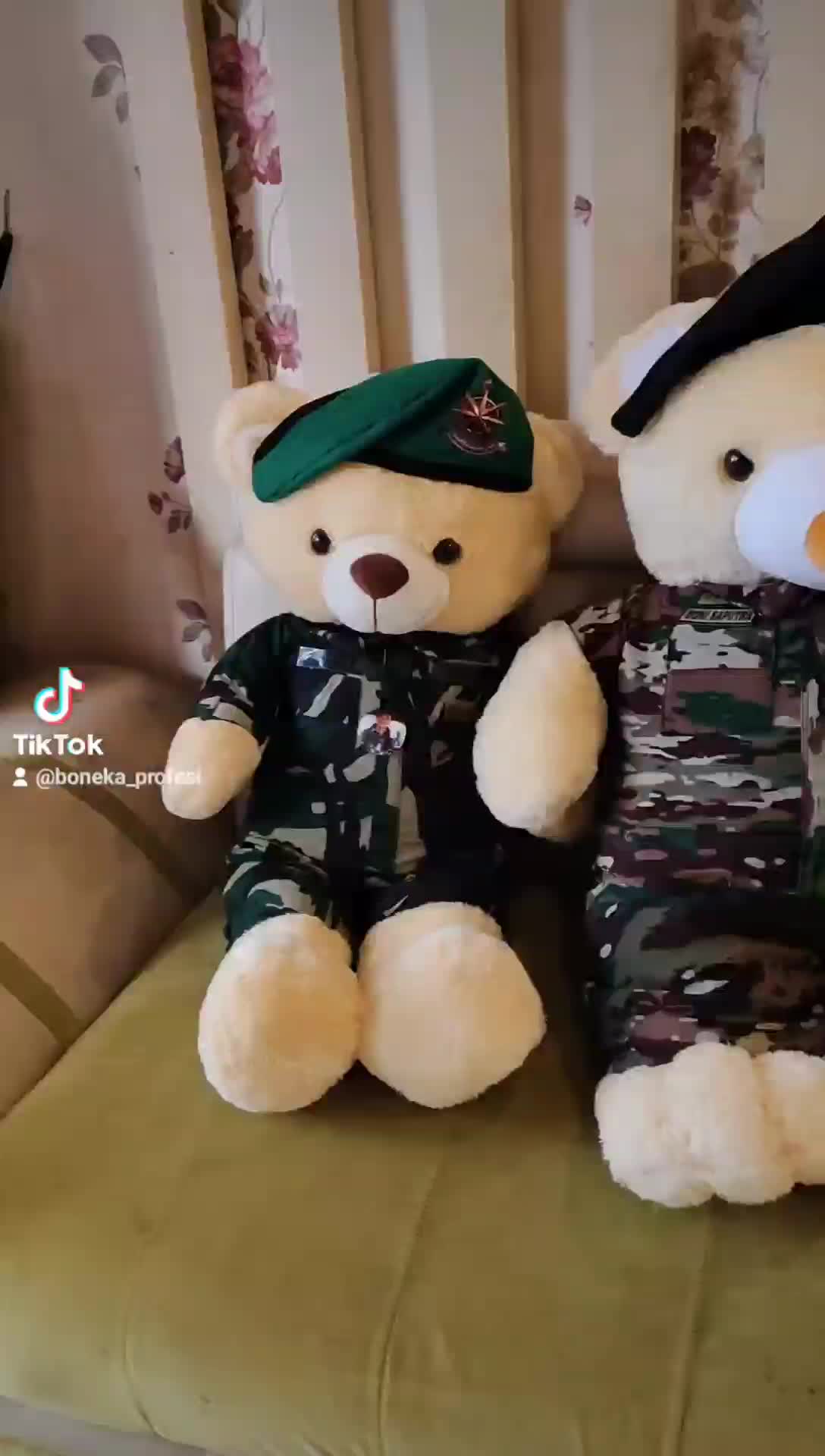 Boneka Profesi Tentara polisi karyawan perawat bidan dll seri kecil sedang  kado ulang tahun pacar wisuda pelantikan kenaikan pangkat dll Hadiah Dolls Toys