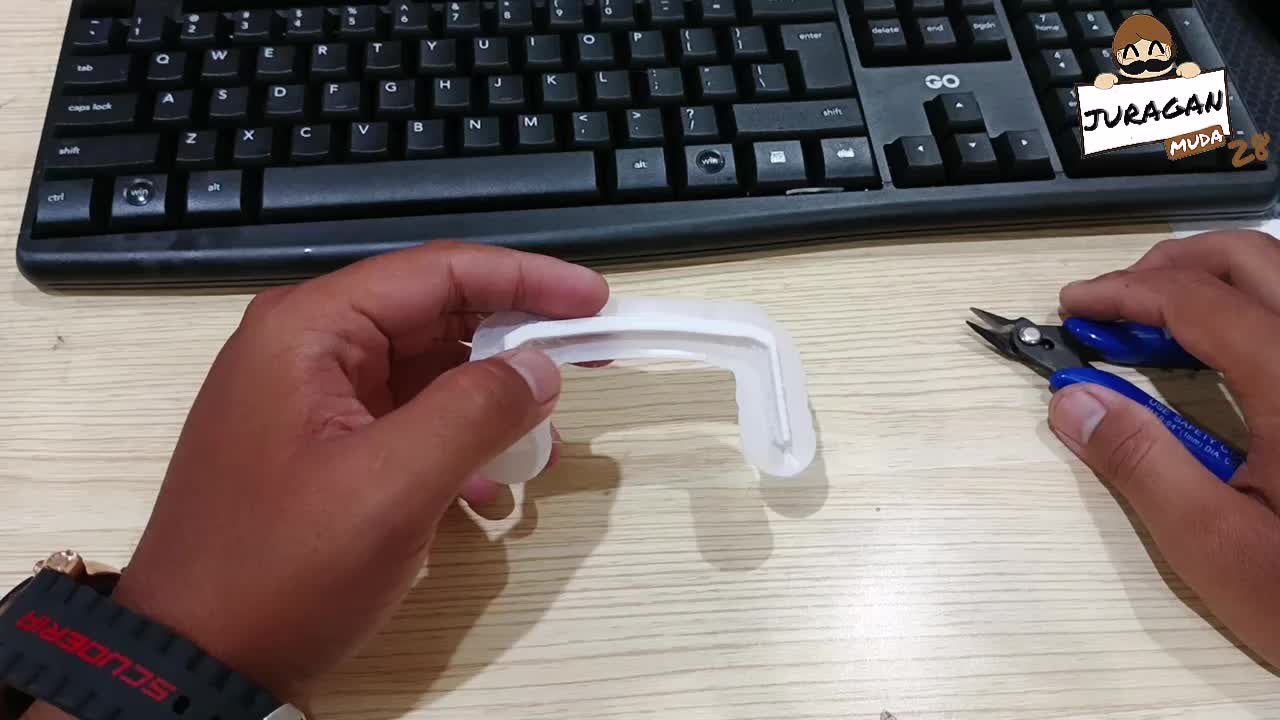Topi Bando Miniatur Bus Jetbus 5 JB5 3D Print Skala 35 (Lebar Dalam 7,1 cm)