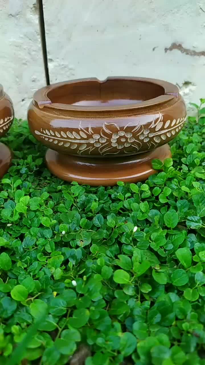 asbak kayu jati antik .patung kuda dan ikan lumba