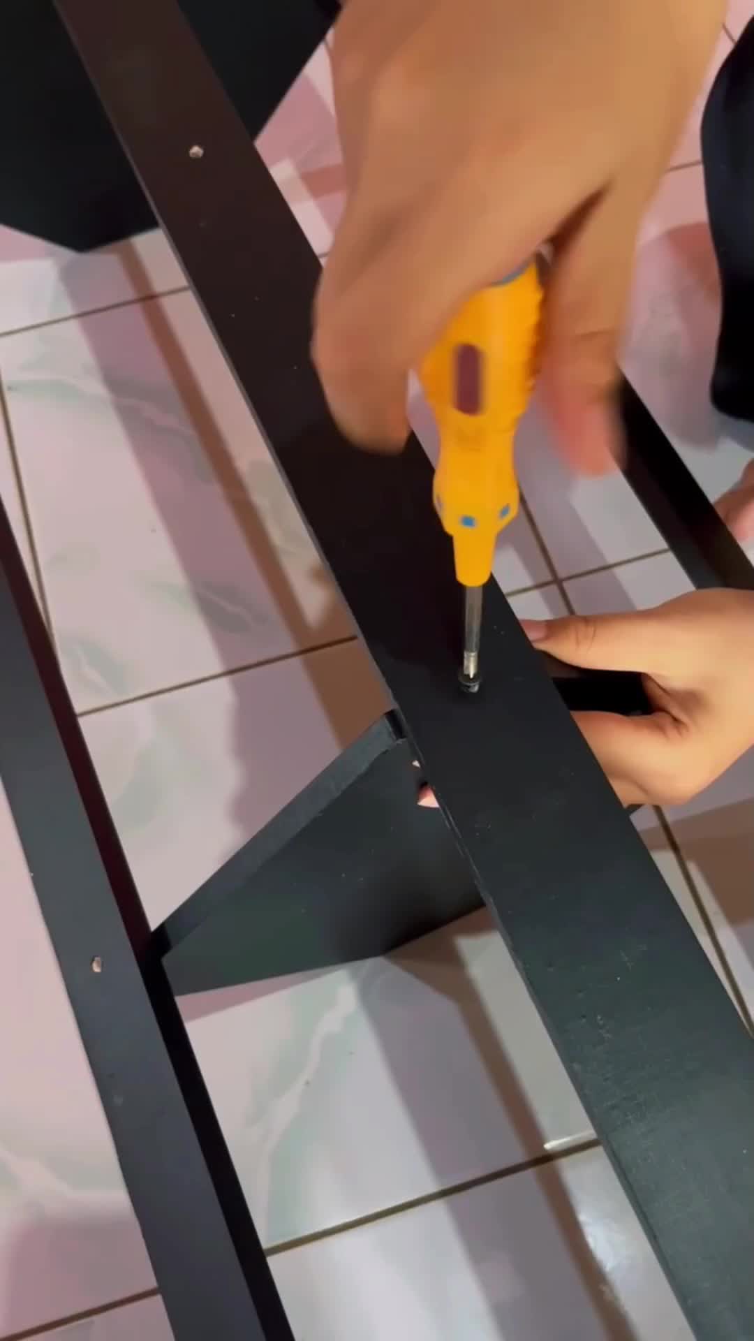 Esttu Store Rak Bunga Sudut 5 Susun Tinggi 120 cm Bahan Playwood Minimalis Multifungsi Serbaguna Cocok Untuk Ruang Tamu Kamar Taman Dan Hiasan Pot Bunga Bonsai