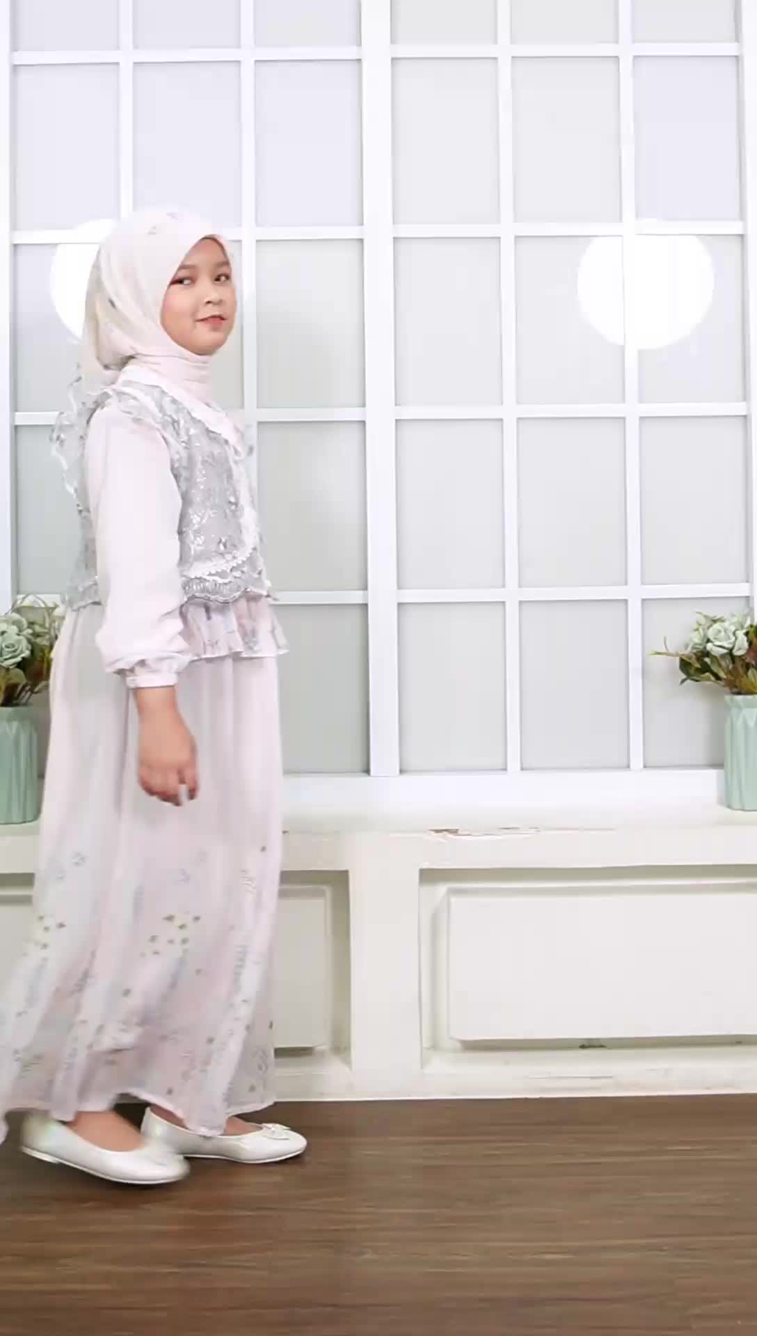 SinarbaruKids Gamis Anak Perempuan Raena Ceruty Motif Bunga + Rompi Tile Free Jilbab Segi Empat 3 - 12 Tahun Muslim Lebaran