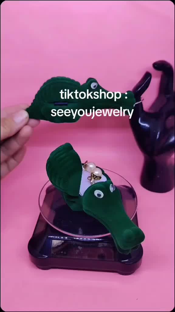 Kotak cincin / Kotak Anting / kotak Kalung Emas Unik Model buaya Beludru / Ring box cincin lamaran / nikah / kawin