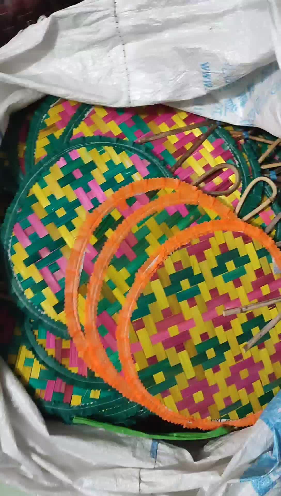 Kipas Anyaman Bambu / Kipas Tangan
