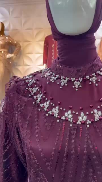 Setelan kebaya tunik pinguin pita & rok span songket